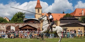 Slávnosti päťlistej ruže, zámok Třeboň a historický Třebíč