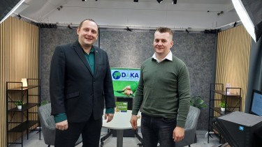 900 km denne a „manželstvo“ v kabíne: Ako vyzerá život šoféra na linke Košice - Bratislava?