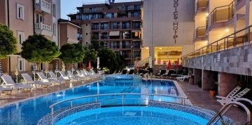 Sveti Vlas - hotely Tropics & Venera 3* All-Inclusive s letenkou 
