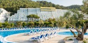 Týždeň na Istriji s vlastnou dopravou a polpenziou - rezort Maslinica 4*