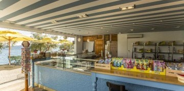 Týždeň pri Trogire s dopravou a raňajkami - hotel Amadria 3*