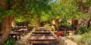 Týždeň pri Trogire s dopravou a raňajkami - hotel Amadria 3*