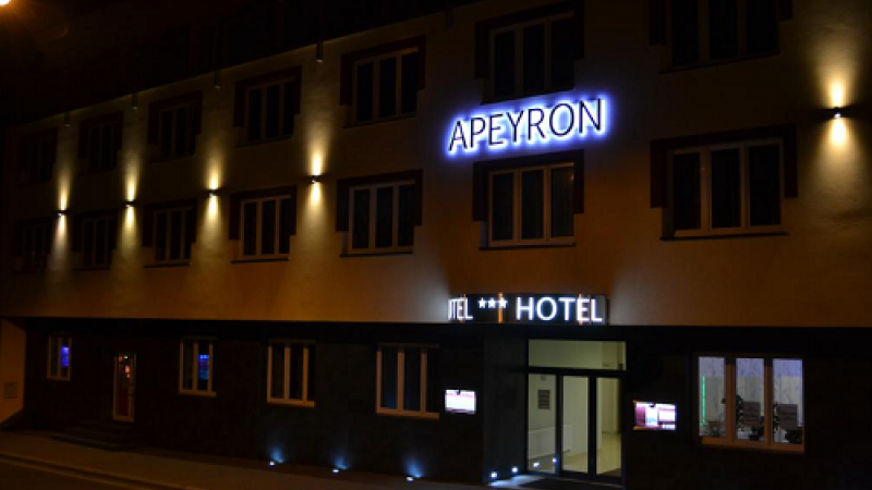 Apeyron*** Hotel 