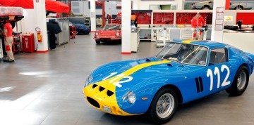 Po stopách Ferrari autobusom – Modena a Maranello