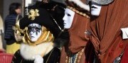 Slávny benátsky karneval aj s ubytovaním