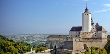 Hrad Forchtenstein a Eisenstadt