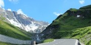 Alpský velikán Grossglockner a jazero Zell am See