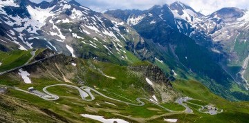 Alpský velikán Grossglockner a jazero Zell am See