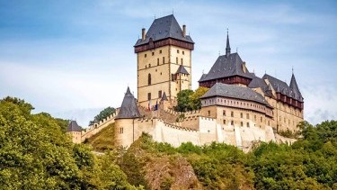 České hrady a zámky, ktoré stoja za návštevu