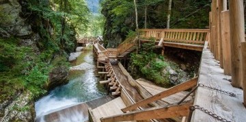 Mendlingtal a Wasserlochklamm - tiesňavy a vodopády Rakúska