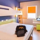 de la Mer Hotel  & IBIS Budget Saint Martin de Crau Porte de Camargue
