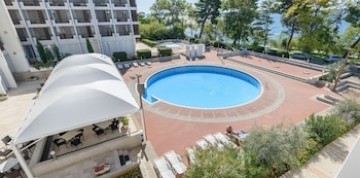 Zadar - Hotel Kolovare 4* s raňajkami letecky z Bratislavy a Košíc