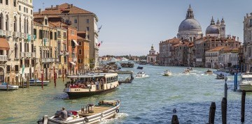Benátky a Lido di Venezia - lagúna a deň pri mori