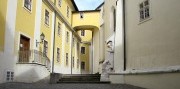 Kláštor v Pannonhalme a porcelán v Herende