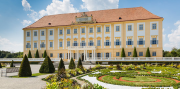 1-dňový zájazd na zámok Schloss Hof a jazero Neusiedlersee