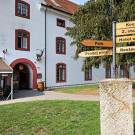 Hotel u Ledu