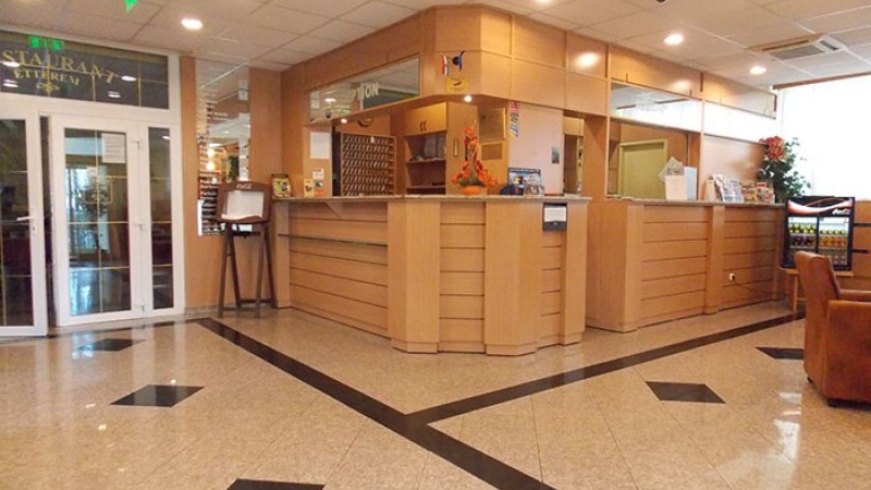 Zuglo Hotel 
